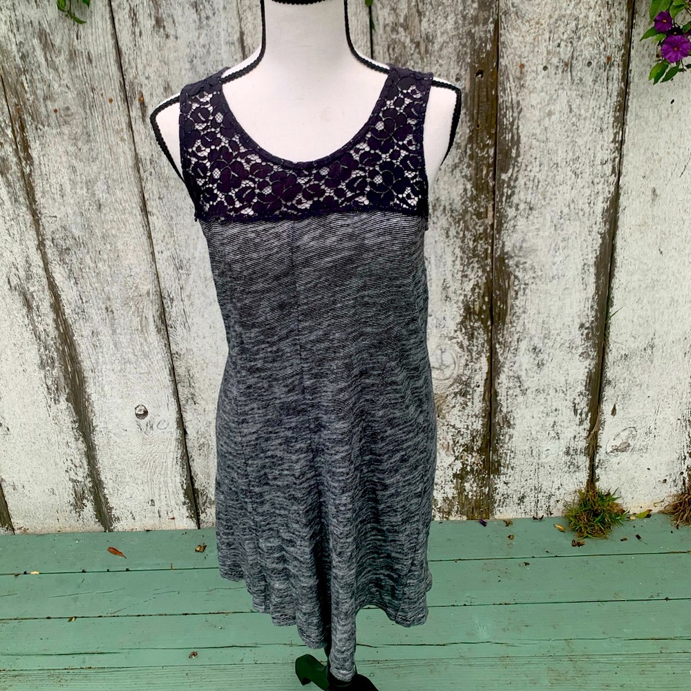 Anthropologie xs cotton comfy blue dress with lace back